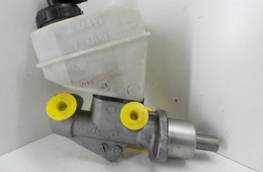 Renault Clio II BJ: 2005 Hauptbremszylinder